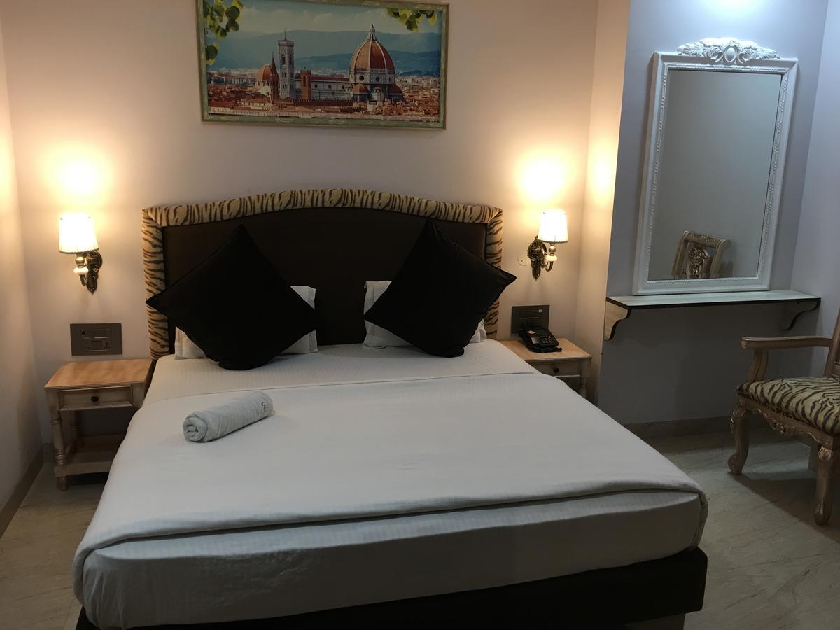 Chandīgarh Hotel Posh מראה חיצוני תמונה
