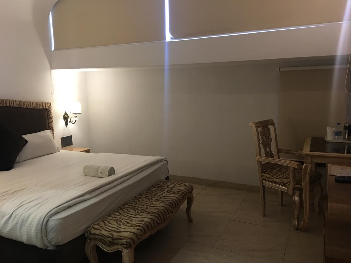Chandīgarh Hotel Posh מראה חיצוני תמונה